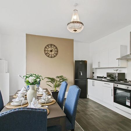 Home In Woodhouse, Leeds Leeds  Buitenkant foto
